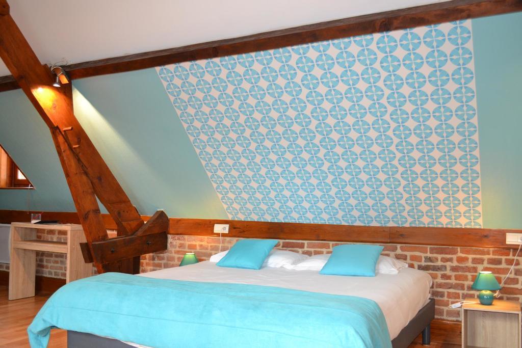 Le Domaine Des Cigognes Hotel Ennevelin Quarto foto